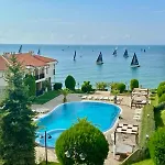 под наем с фронтална гледка море, гр. влас * Sveti Vlas