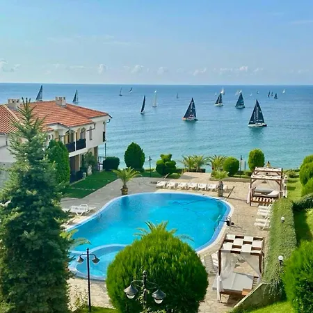 под наем с фронтална гледка море, гр. влас * Sveti Vlas